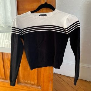 Brandy Melville cropped sweater